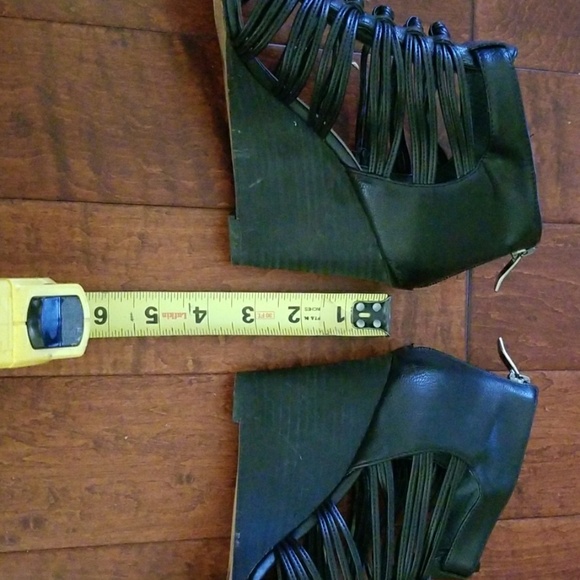 Soul Society Black Wedges - Picture 7 of 7